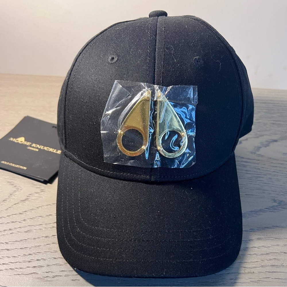 Brand new Moose Knuckles hat